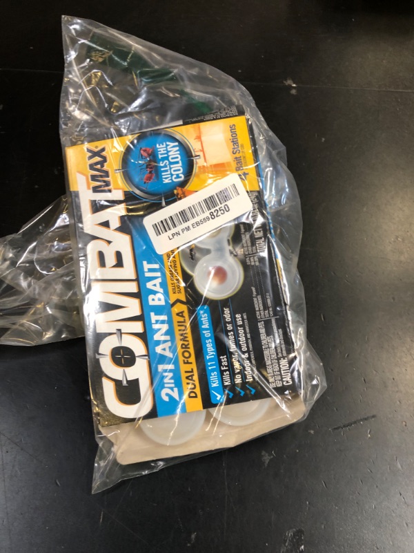 Photo 1 of Combat Max 2 in 1 Ant Bait Station, 4 Count