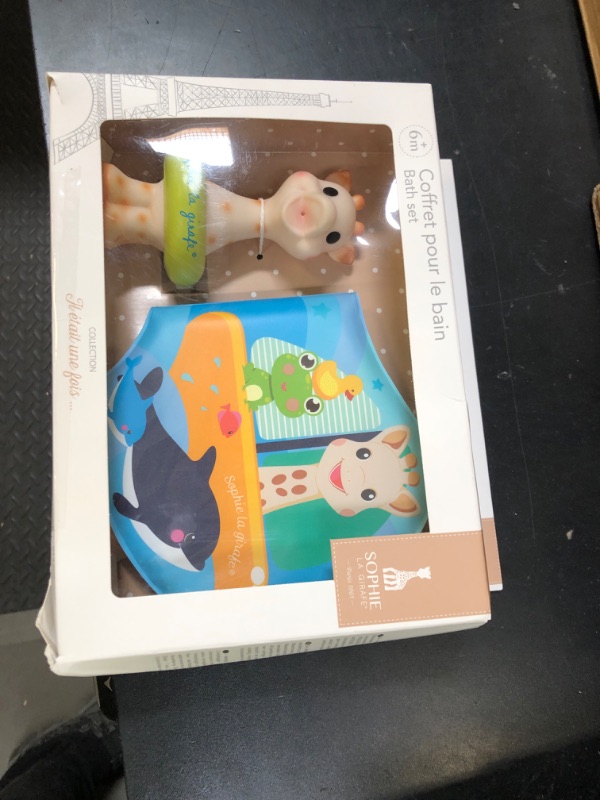 Photo 1 of Sophie la girafe Bathtime Set | Bath Toy & Waterproof Book, Safe Teether, Perfect Baby Gift for 6–18 Months