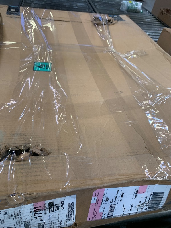 Photo 1 of GM Genuine Parts 21686 (15914079) Radiator