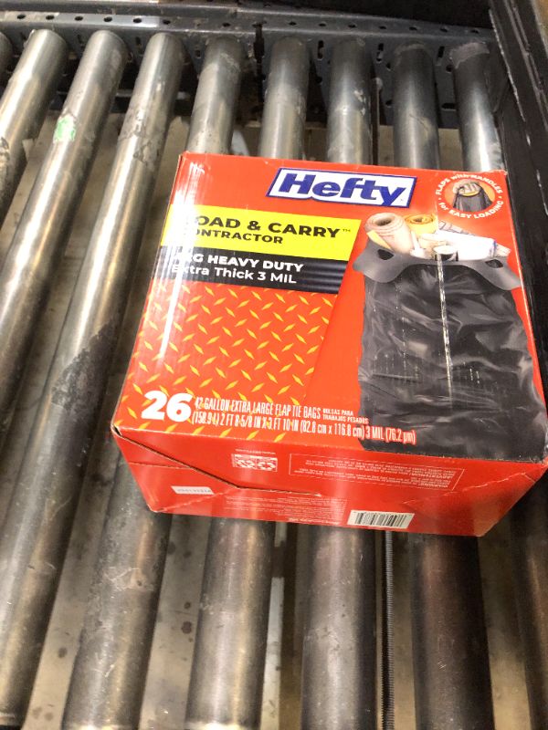 Photo 1 of Hefty Load & Carry Heavy Duty Contractor Large Trash Bags, 42 Gallon, 26 Count
