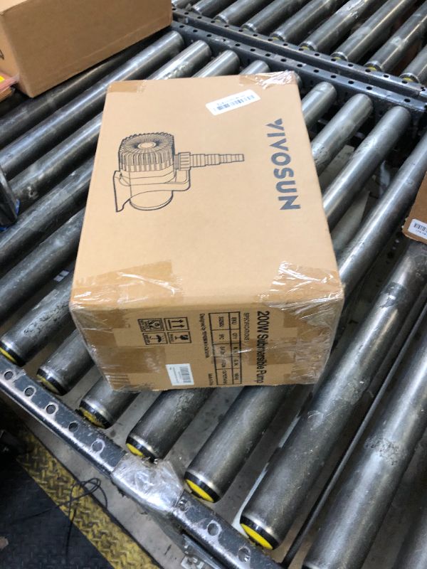 Photo 1 of VIVOSUN 2600 GPH Submersible Water Pump with Barrier Bag, Ultra Quiet 200W Pond Pump for Pond, Waterfall, Fish Tank, Statuary, Hydroponic, 20Ft. Lift Height