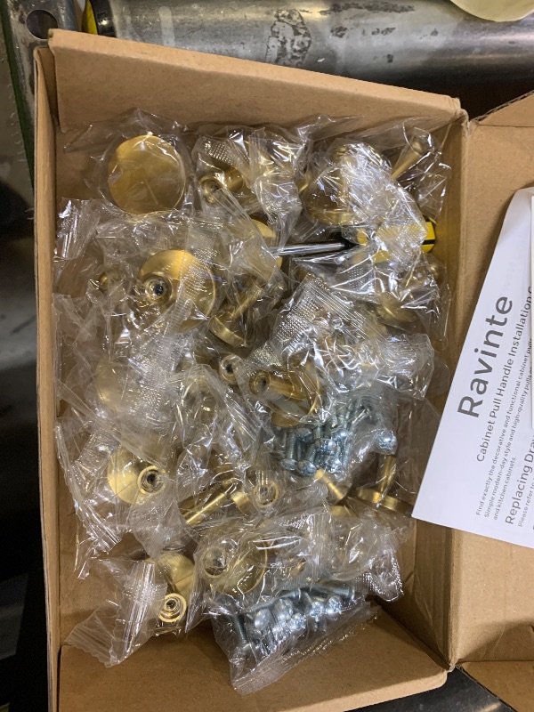 Photo 1 of Ravinte 30 Pack Solid Knobs Kitchen Cabinet Round Pulls Dresser Handles Gold Cupboard Hardware Brushed Brass Door Drawer Knobs