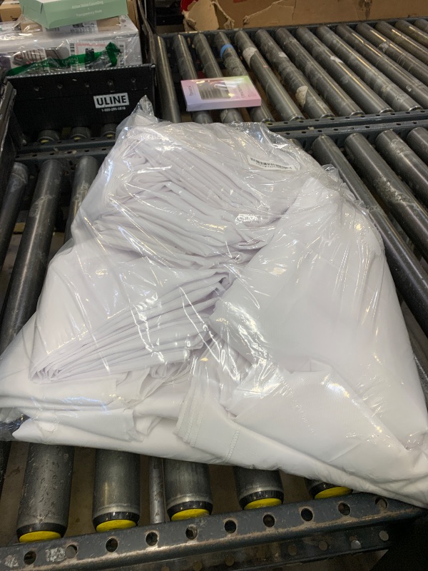 Photo 1 of White table cloths