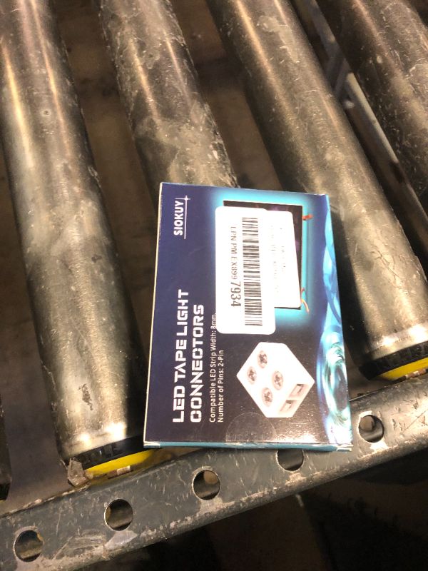Photo 1 of 20 PCS 2-Pin 8mm Solderless LED Strip Connectors, Reliable and Easy-to-Install, Solidly Connected LED Light Connectors