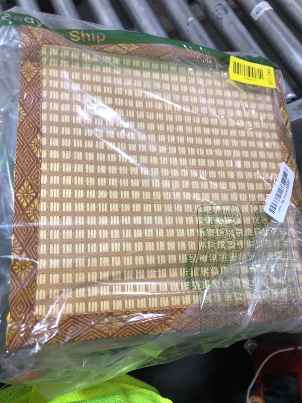 Photo 1 of HUAWELL Japanese Traditional Interior Igusa Unit Tatami 1 Inch Thickness (Light Yellow, 30cm*30cm)