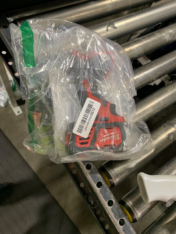 Photo 1 of Milwaukee 2659-20 M18 1/2" Imp Wrench