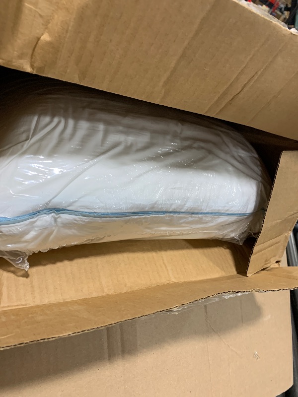 Photo 1 of Tempur-Pedic TEMPUR-Cloud Dual Cooling Pillow, King (Pack of 1), White