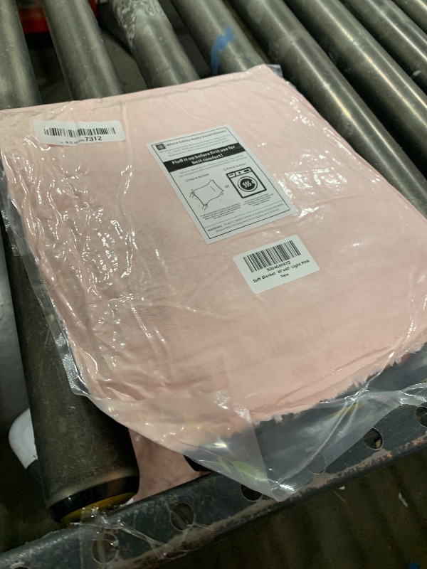 Photo 1 of Yurhap Fleece Baby Blanket Heart Checkered Blanket, Ultra Soft Cozy Baby Blankets for Girls Boys, Fluffy Infant Toddler Newborn Receiving Blankets for Crib Stroller 30”×40” (Light Pink)