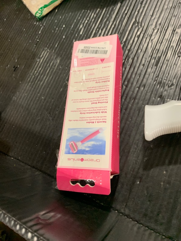 Photo 1 of Razors for Women Include 1 Non-Slip Handle and 7 Blade Refills with a Shower Holder, 5 Premium Blades Women's Razors for Shaving with 360° Lubrication Reduces Irritation, Pink