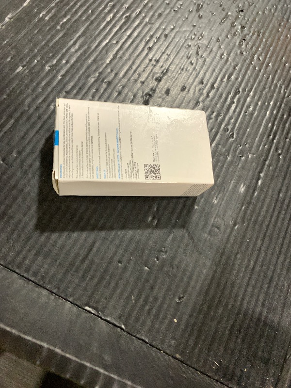 Photo 2 of La Roche-Posay Toleriane Double Repair Matte Face Moisturizer, Daily Moisturizer For Oily Skin With Ceramide And Niacinamide For All Skin Tones, Oil Free, Non-Comedogenic