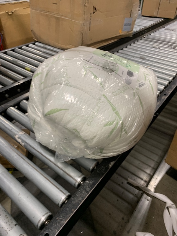 Photo 1 of Mattress Topper Queen Size,Viscose Made from Bamboo Pillow Top Mattress Topper,1200 GSM Cooling Mattress Pad,2In Extra Thick Pillow Top for Back Pain with 8"-18" Deep Pocket(60"x80")