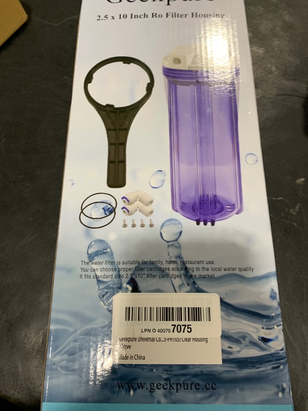 Photo 1 of Geekpure 10 Inch Reverse Osmosis Water Filter Housing for RO Filtration System -1/4" Port-2.5" x 10"-Clear