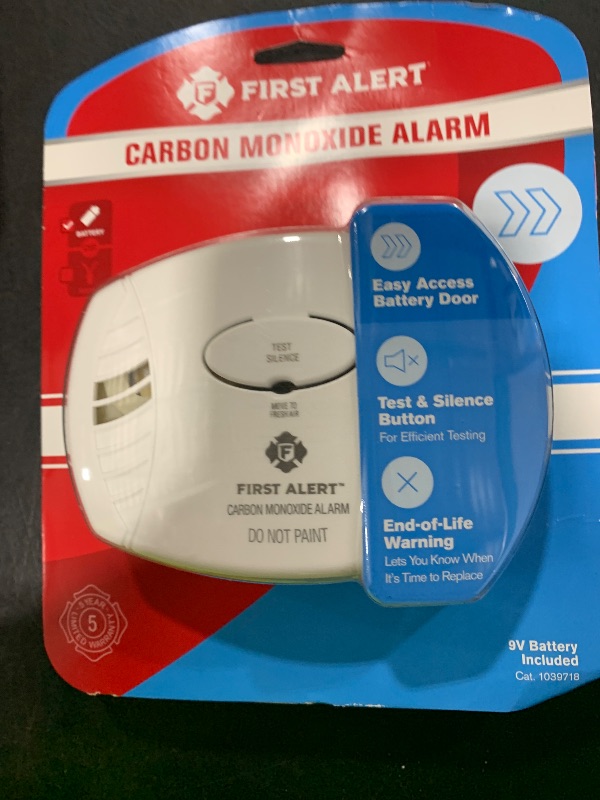 Photo 1 of First Alert CO400 Carbon Monoxide (CO) Detector, Battery Operated Alarm, 1-Pack