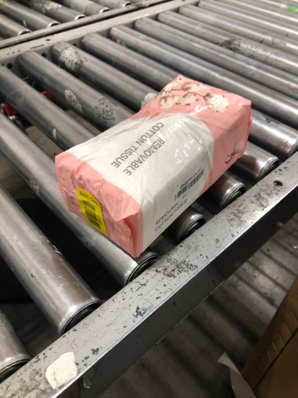 Photo 1 of 100 Count Disposable Face Towel, Ultra Soft & Thick Washcloths, Biodegradable Facial Towels for Sensitive Skin, Makeup Remover Dry Wipes, Lint-Free Towelettes for Cleansing