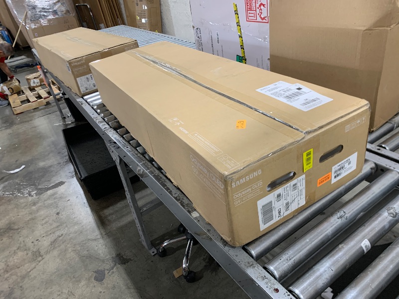 Photo 1 of Samsung 49" Odyssey OLED G9 (G91SD) Dual QHD QD-OLED G-Sync Compatible Curved Gaming Monitor, 144Hz, 0.03ms, AMD FreeSync Premium Pro, Ergonomic Stand, 3 Year Warranty, LS49DG910SNXZA, 2024