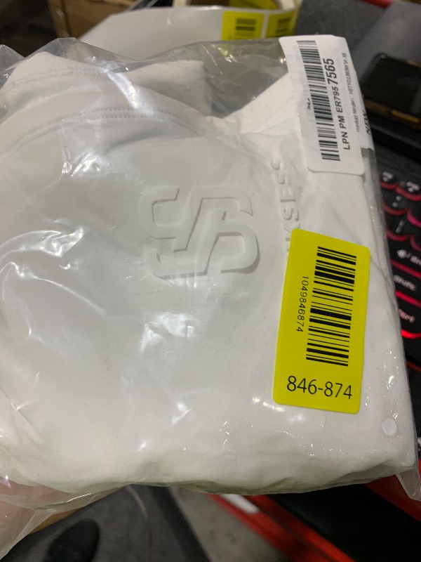 Photo 1 of SUUKSESS Women Sexy Square Neck Tank Top Summer Going Out Tops Double Line Sleeveless Basic Cami Shirts (Snow White, M)
