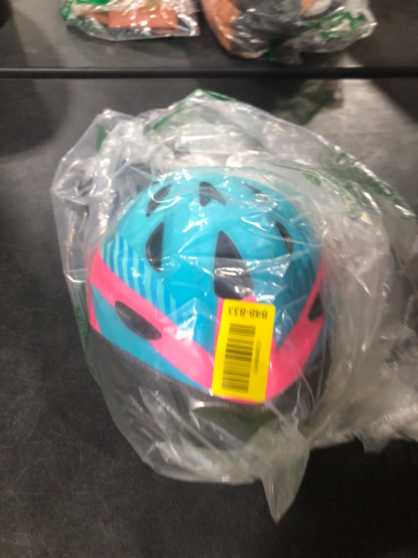 Photo 1 of Bell Axle Youth Bike Helmet