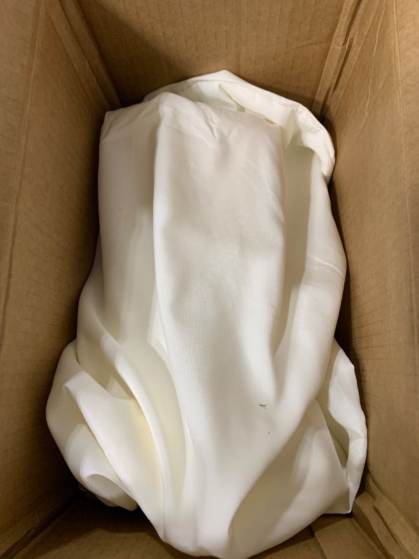 Photo 1 of Creamed/ off white sheet set 