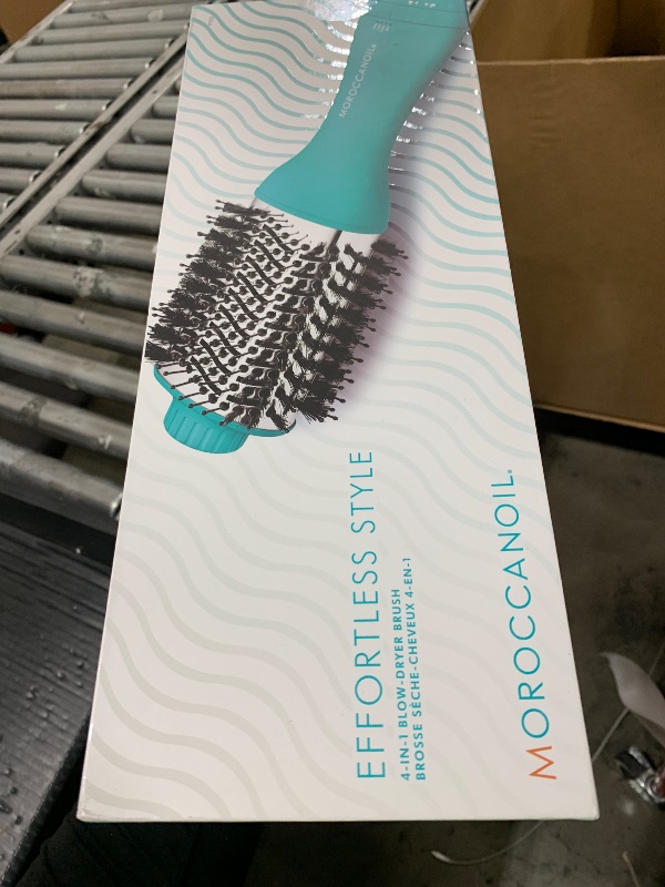 Photo 1 of Moroccanoil Effortless Style 4-in-1 Blow-Dryer Brush