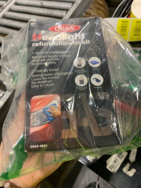 Photo 1 of Automotive Headlamp Restoration Fluid Kit, Automotive Headlamp Restoration Fluid Oxidized Kit, Car Headlamp Repair Cleaner, Multifunctional Car Headlight Restoration Polishing for All Vehicle Types