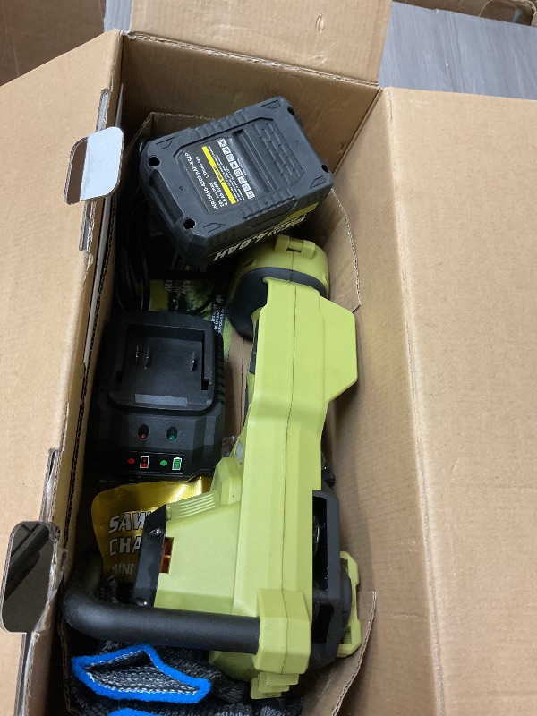 Photo 4 of SEYVUM Brushless 12 Inch Chainsaw Cordless, 20V Battery Chainsaw with 2 x 4.0Ah Batteries, 2 x Chains, Electric Chainsaws with Tool-free Chain Tension, Auto Oiling for Wood Cutting Trimming Branch