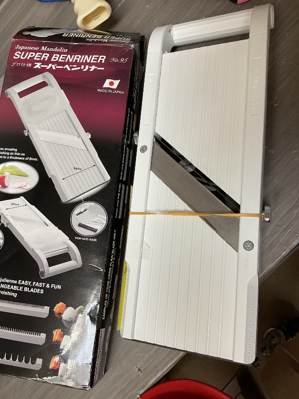 Photo 1 of Benriner Mandoline Super Slicer, with 4 Japanese Stainless Steel Blades, BPA Free, 14.5 x 5.25-Inches, New Model