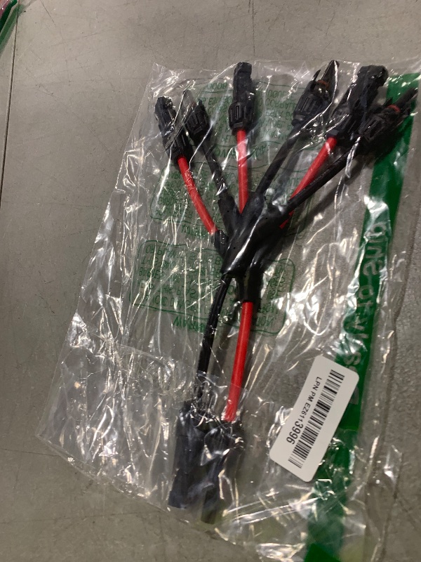 Photo 1 of SOYAN 3 to 1 Solar Connectors Y Branch Parallel Adapter 10AWG Cable for Solar Panel (Red & Black)