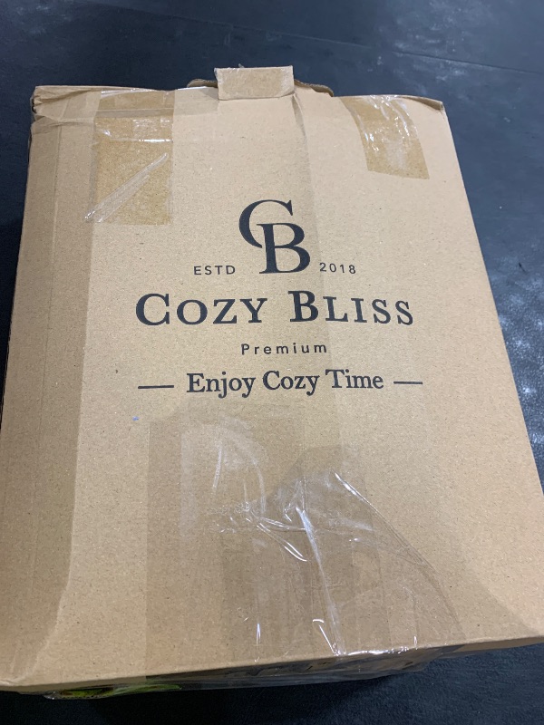 Photo 1 of Cozy Bliss Seersucker Cooling Comforter Queen Size, Q-Max 0.4 Reversible Lightweight Cooling Blanket, Breathable Silk Smooth Summer Bedding Quilt for Hot Sleepers Night Sweats Cream White