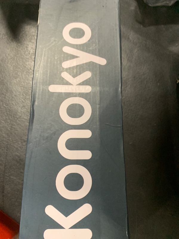 Photo 1 of Konokyo 18 oz Insulated Water Bottle Stainless Steel Sport Bottles with 3 Lids,Light Blue
