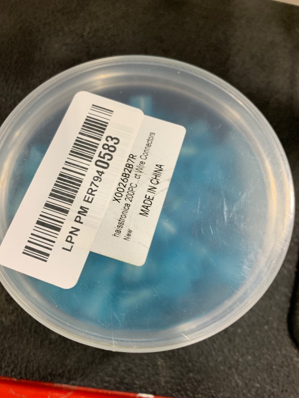 Photo 1 of haisstronica 200PCS Blue Heat Shrink Spade Connectors,AWG 16-14 Heat Shrink Spade Terminlas Kit, Speaker Wire Connector, Male and Female Electrical Quick Disconnect Wire Connectors