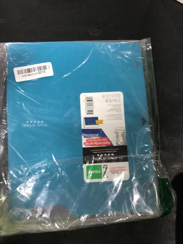 Photo 1 of Five Star 2 Pocket Folders, Stay-Put Folders, Plastic Colored Folders with Pockets, for 3-Ring Binders, Assorted - Color Selected For You, 1 Count (33342)