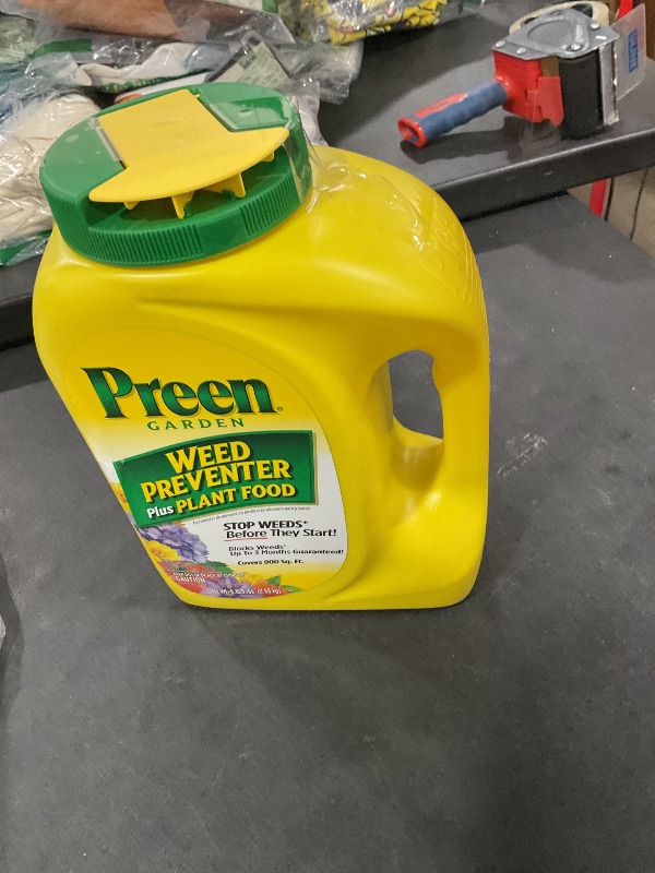 Photo 1 of Preen Garden Weed Preventer Plus Plant Food - 5.625 lb. Bottle - Covers 900 sq. ft.