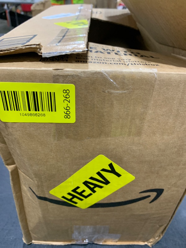 Photo 1 of MUNBYN Shrink Wrap, Stretch Wrap with Handles, Stretch Film Roll Industrial Strength, Plastic Wrap for Pallet Wrapping Shipping Moving, 15 Inch x 1000 Ft, 4 Pack, 60 Gauge