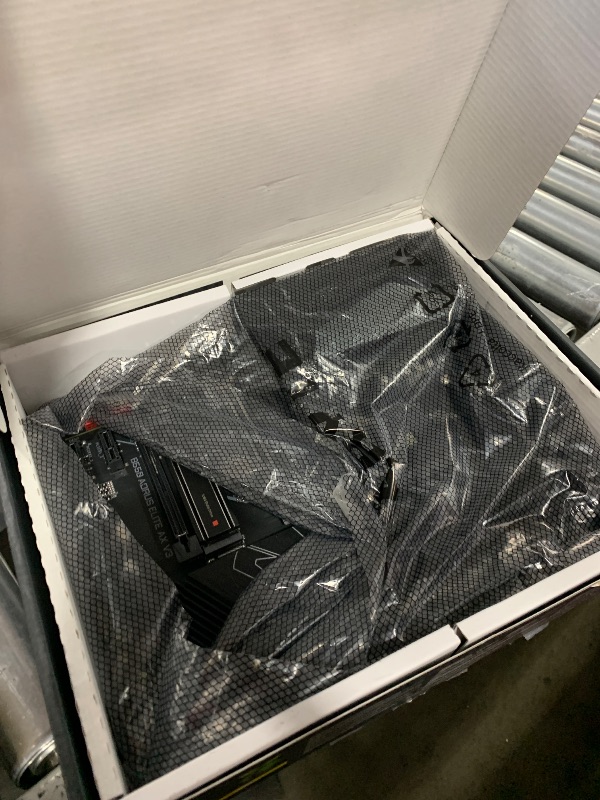 Photo 1 of GIGABYTE B550 AORUS Elite AX V3 Motherboard, Supports AMD AM4 Ryzen 5000 Processors, ATX, DDR4, Dual M.2, SATA 6Gb/s, 2.4/5 GHz Dual-Band, 2.5 GbE LAN, PCIe 4.0