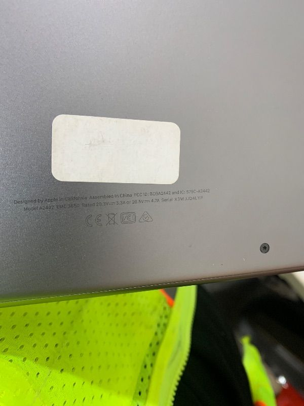 Photo 1 of **FOR PARTS ONLY***LOCKED AND MISSING CHARGER** ------------------------Apple 2021 MacBook Pro M1 Pro chip (14-inch, 16GB RAM, 512GB SSD) - Space Gray (Renewed Premium)