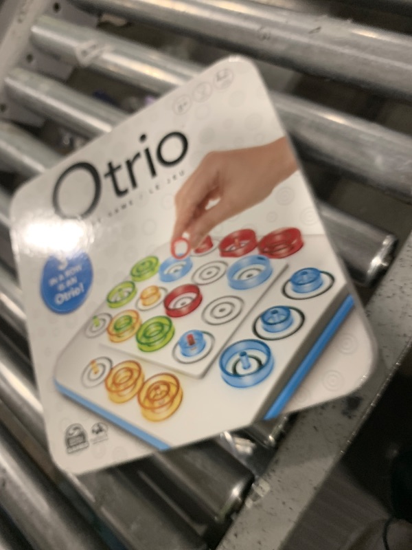 Photo 1 of Spin Master Games, Otrio Strategy-Based Board Game, Classic Game, Advanced Tic Tac Toe STEM Activity, 2 Players, for Ages 8 & Up