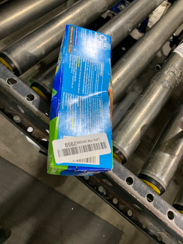 Photo 1 of Ziploc XL Sandwich and Snack Bags with EasyGuide Texture, Plastic Storage Bags with Grip 'n Seal Technology, 30 Bags Total