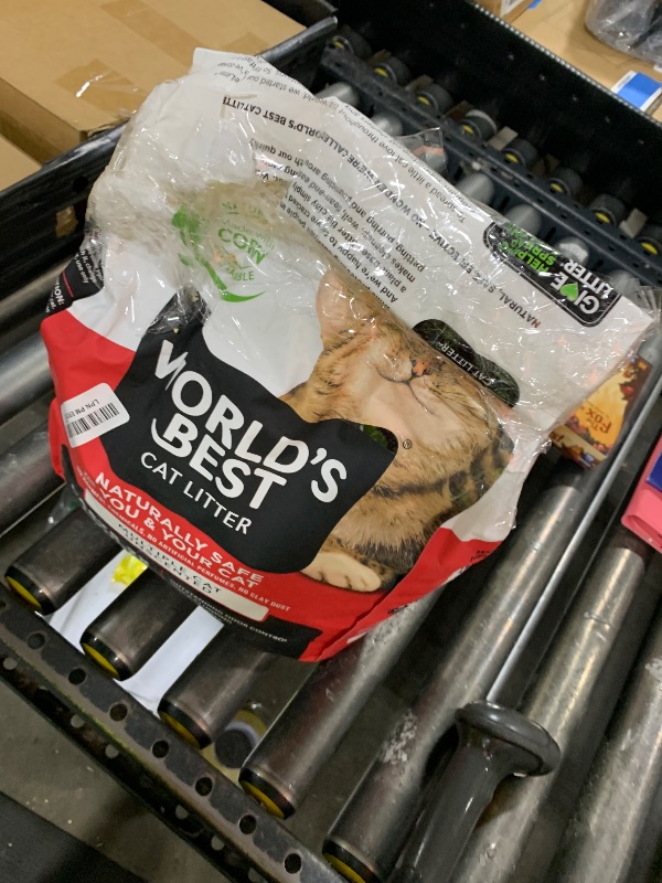 Photo 1 of WORLD'S BEST CAT LITTER Multiple Cat Unscented, 15-Pounds - Natural Ingredients, Quick Clumping, Flushable, 99% Dust Free & Made in USA - Long-Lasting Odor Control & Easy Scooping