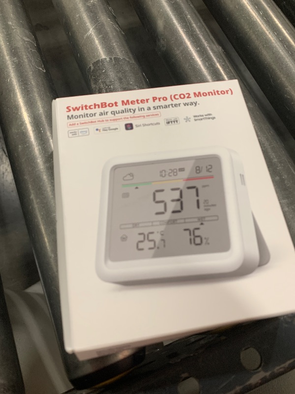 Photo 1 of Air Quality Monitor Indoor 5-in-1 Meter Pro CO2 Detector, CO2 Alarm, CO2 Monitor with APP, Large Display, Bluetooth Air Quality Tester for Home, Office, 2-Year Data Storage (Meter Pro CO2)