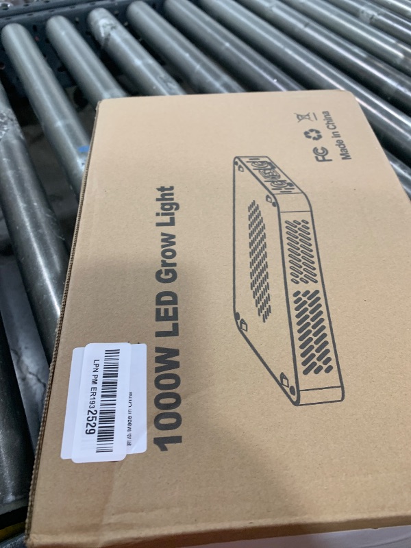 Photo 1 of TATU 1000w LED Grow Light for Indoor Plants, Full Spectrum Plant Light Growing Lamp for Hydroponic Indoor Plant Veg and Flower for Grow Tent (Actual Power 100W=1000W HPS)