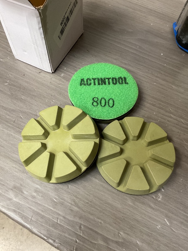 Photo 1 of 3 inch Diamond Resin Bond Concrete Floor Polishing Pad, Set of 3 Grit 800 Wet Or Dry Polishing