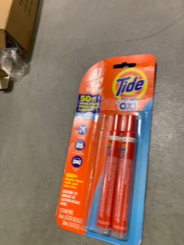 Photo 1 of Tide Stain Remover for Clothes, Tide To Go Pen, Instant Stain Remover Pen & Spot Cleaner, Portable & Travel-Friendly, Works on Food & Drink Stains, Fits in Purses & Bags, 3 Count (Pack of 1)