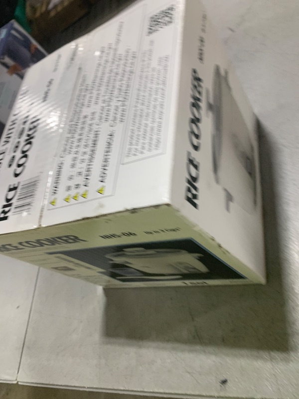 Photo 1 of Zojirushi 3 Cup Rice Cooker/Steamer ( White)