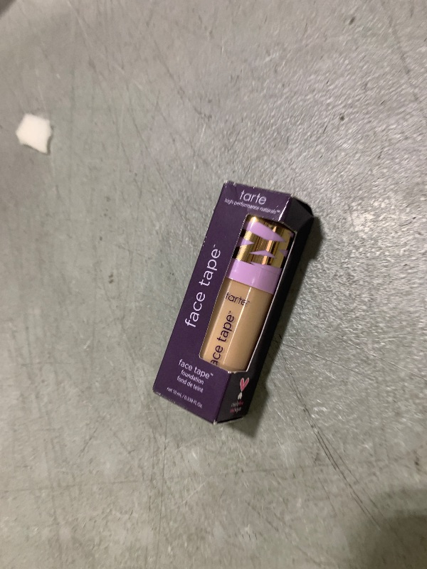Photo 1 of Face Tape 22N Light Neutral Travel Size