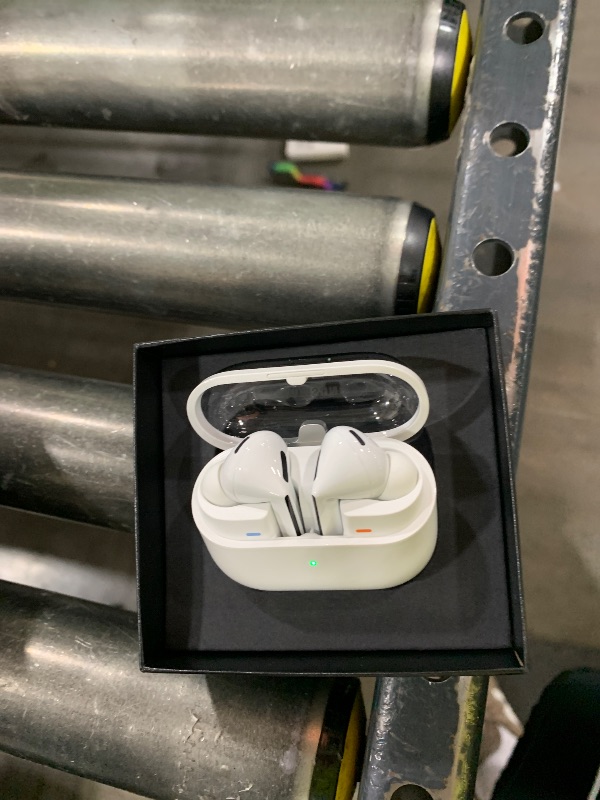 Photo 1 of Samsung Galaxy Buds 3 Pro AI True Wireless Bluetooth Earbuds, Noise Cancelling, Sound Optimization, Redesigned Comfort Fit, White [US Version, Amazon Exclusive, 2Yr Warranty]