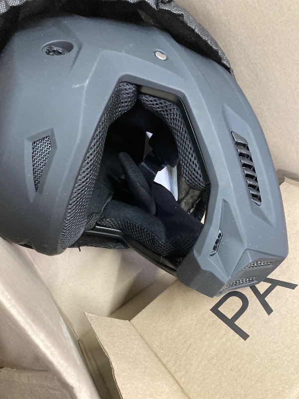 Photo 1 of ***MISSING PARTS SELLING AS IS***
ILM Youth Dirt Bike Helmets Kids ATV Helmet Motorcross BMX Off Road Motorbike with Goggles Gloves Mask DOT Model MT601Y (Matte Black, Youth-XLarge)
\***SOME SCUFFS/SCRATCHES, MISSING PARTS)***