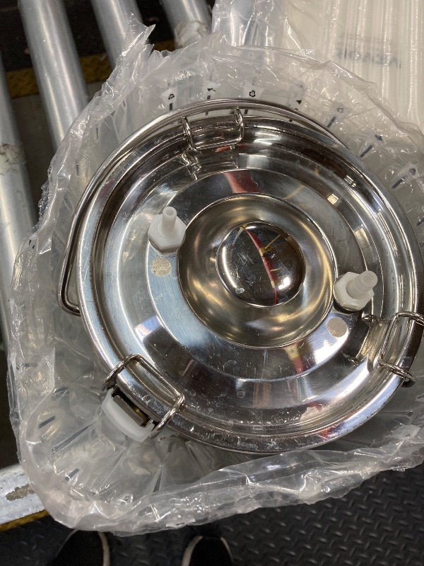 Photo 1 of *****MISSING PARTS******** VEVOR Goat Milking Machine, 3 L 304 Stainless Steel Bucket, Electric Automatic Pulsation Vacuum Milker, Portable Milker with Food-Grade Silicone Cups and Tubes