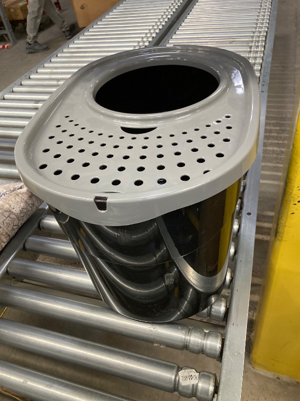 Photo 1 of ***(MISSING SCOOP-SELLING AS IS)***
IRIS USA Top Entry Cat Litter Box, Large Enclosed with Litter Catching Lid , Dog Proof, Cat Litter Box, Black/Gray