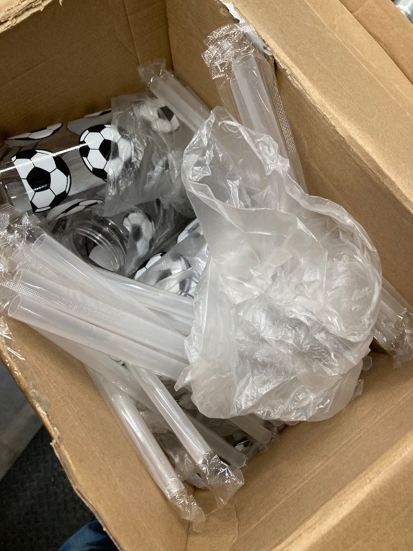 Photo 1 of ***(MISSING LIDS-SELLING AS IS)***
Domensi Pack 15 14.2 oz Soccer Plastic Cups and Straw Clear Reusable Cups and Straws tumbler for Birthday Sports Themed Party Supplies ***(MISSING LIDS-SELLING AS IS)***