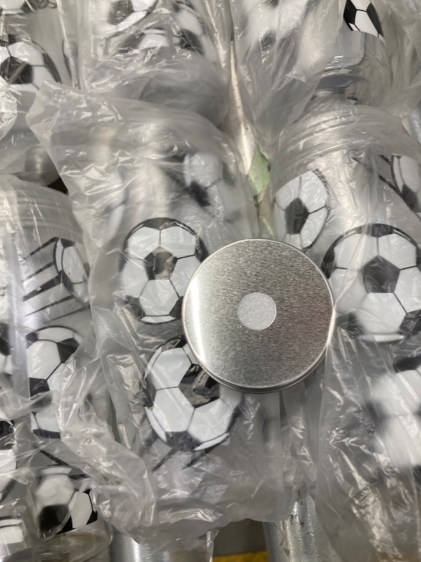 Photo 1 of ***(MISSING LIDS-SELLING AS IS)***
Domensi Pack 15 14.2 oz Soccer Plastic Cups and Straw Clear Reusable Cups and Straws tumbler for Birthday Sports Themed Party Supplies ***(MISSING LIDS-SELLING AS IS)***